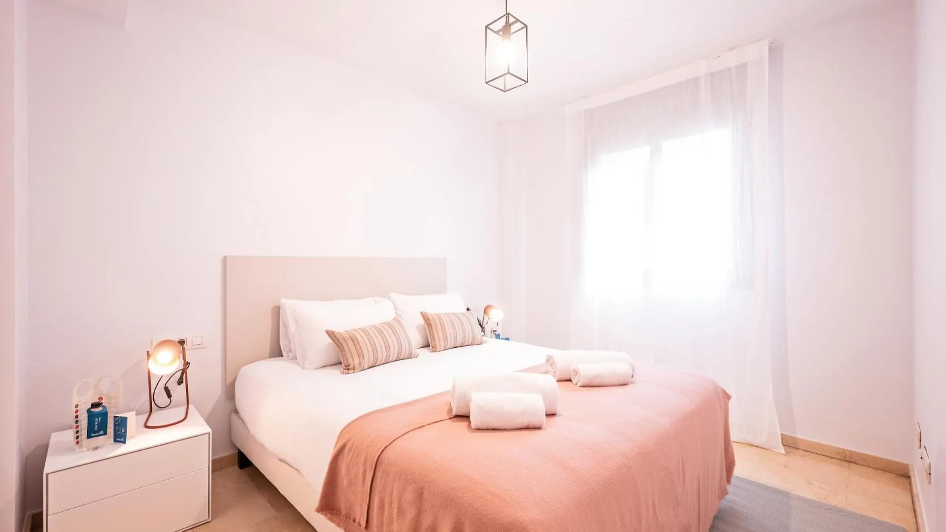Sweett - Carrer Fira Apartment Barcelona 0*,  Spain